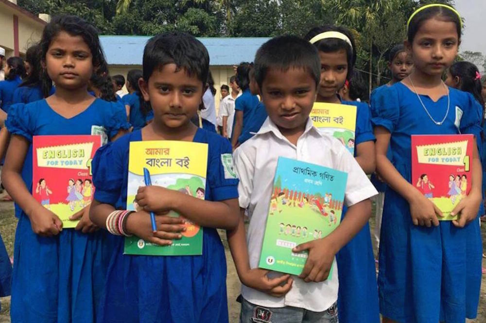 bangladeshi schoolchildren get 354m free textbooks on the first day